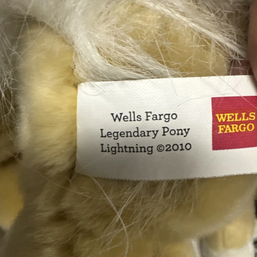 2 x WELLS FARGO Legendary Pony Lightning 2010 Tan Horse Plush Stuffed Animal 13